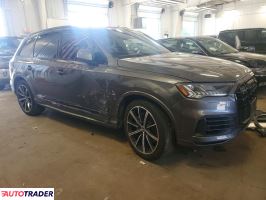 Audi Q7 2021 3