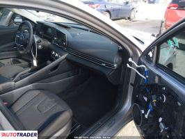 Hyundai Elantra 2025 2