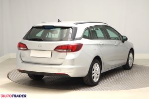 Opel Astra 2016 1.4 123 KM