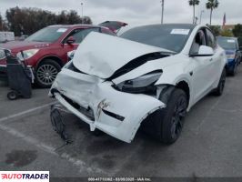 Tesla Model Y 2024 Tesla Model Y 2024