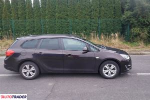 Opel Astra 2014 1.7 131 KM