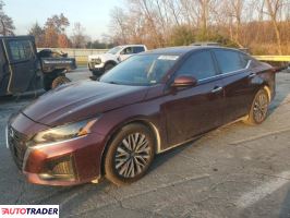 Nissan Altima - zobacz ofertę