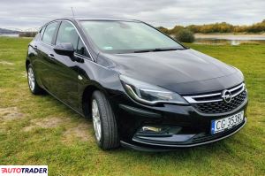 Opel Astra 2018 1.4 125 KM