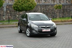 Opel Astra 2011 1.7 110 KM