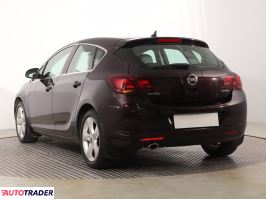 Opel Astra 2011 1.4 138 KM