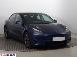 Tesla Model 3 2021 434 KM