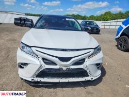 Toyota Camry 2020 3
