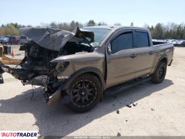Nissan Titan 2021 5
