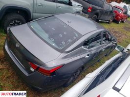 Nissan Altima 2025 2