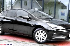 Opel Astra 2018 1.4 128 KM