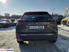 Peugeot 2008 2021 1.2 102 KM