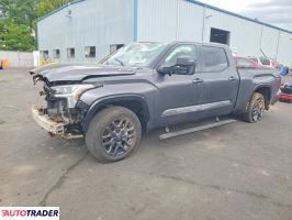 Toyota Tundra - zobacz ofertę