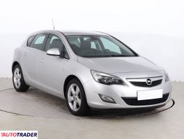 Opel Astra - zobacz ofertę