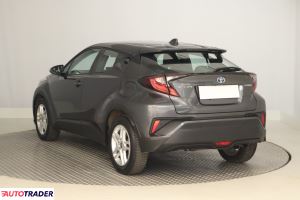 Toyota C-HR 2023 1.8 120 KM