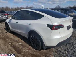 Tesla Model Y 2022 Tesla Model Y 2022