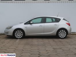 Opel Astra 2012 1.7 108 KM