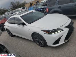 Lexus ES 2019 3