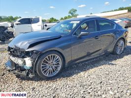 Lexus IS 2025 2