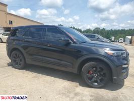 Ford Explorer 2022 3