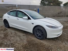 Tesla Model 3 2025