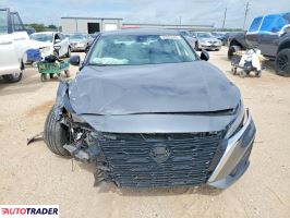 Nissan Altima 2025 2