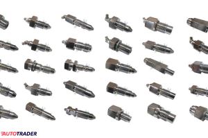 CAT 301.8 Gąsienica gumowa 230x48x70 2025r. CAT 301.8 Gąsienica gumowa 230x48x70 2025r.