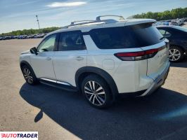 Nissan Pathfinder 2022 3