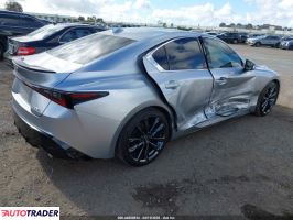 Lexus IS 2023 3