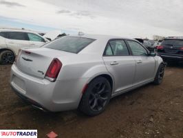 Chrysler 300C 2021 3