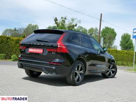 Volvo XC60 2021 2.0 197 KM