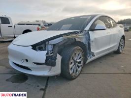 Tesla Model 3 2022