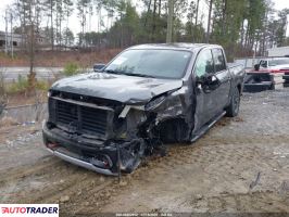 Nissan Titan 2021 5