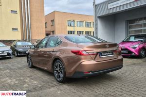 Toyota Camry 2024 2.5 230 KM