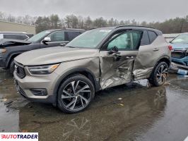 Volvo XC40 2022 2