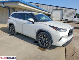 Toyota Highlander 2020 3
