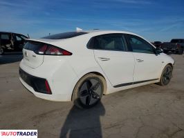Hyundai IONIQ Hybrid 2020 1