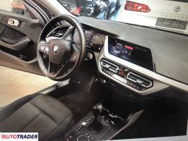 BMW Pozostałe 2021 1.5 120 KM