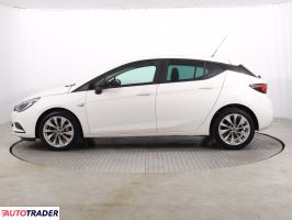 Opel Astra 2016 1.6 108 KM