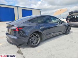 Tesla Model 3 2025
