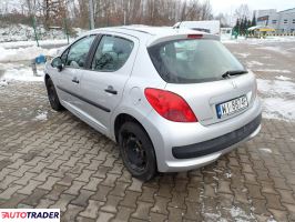 Peugeot 207 2006 1.4 75 KM