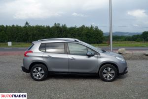 Peugeot 2008 2015 1.2 82 KM