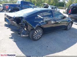 Nissan Altima 2024 2