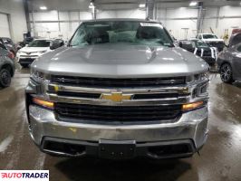 Chevrolet Silverado 2022 3