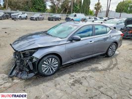 Nissan Altima 2025 2