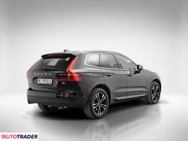 Volvo XC60 2021 2.0 197 KM