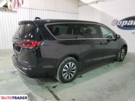 Chrysler Pacifica 2023 3