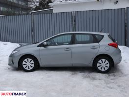 Toyota Auris 2014 1.3 97 KM