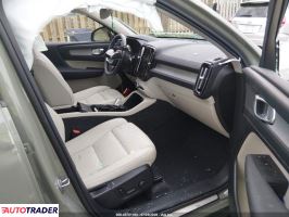 Volvo XC40 2025 2