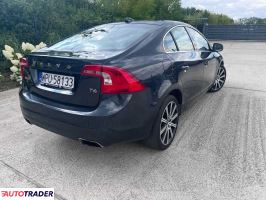 Volvo S60 2015 2.0 306 KM