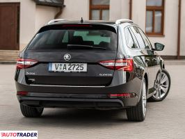 Skoda Superb 2016 2.0 150 KM